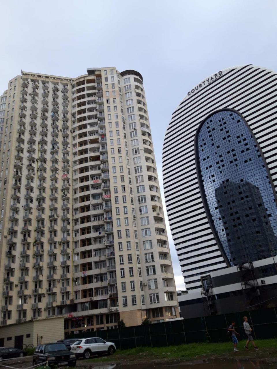 Mari Apartment Батуми Екстериор снимка